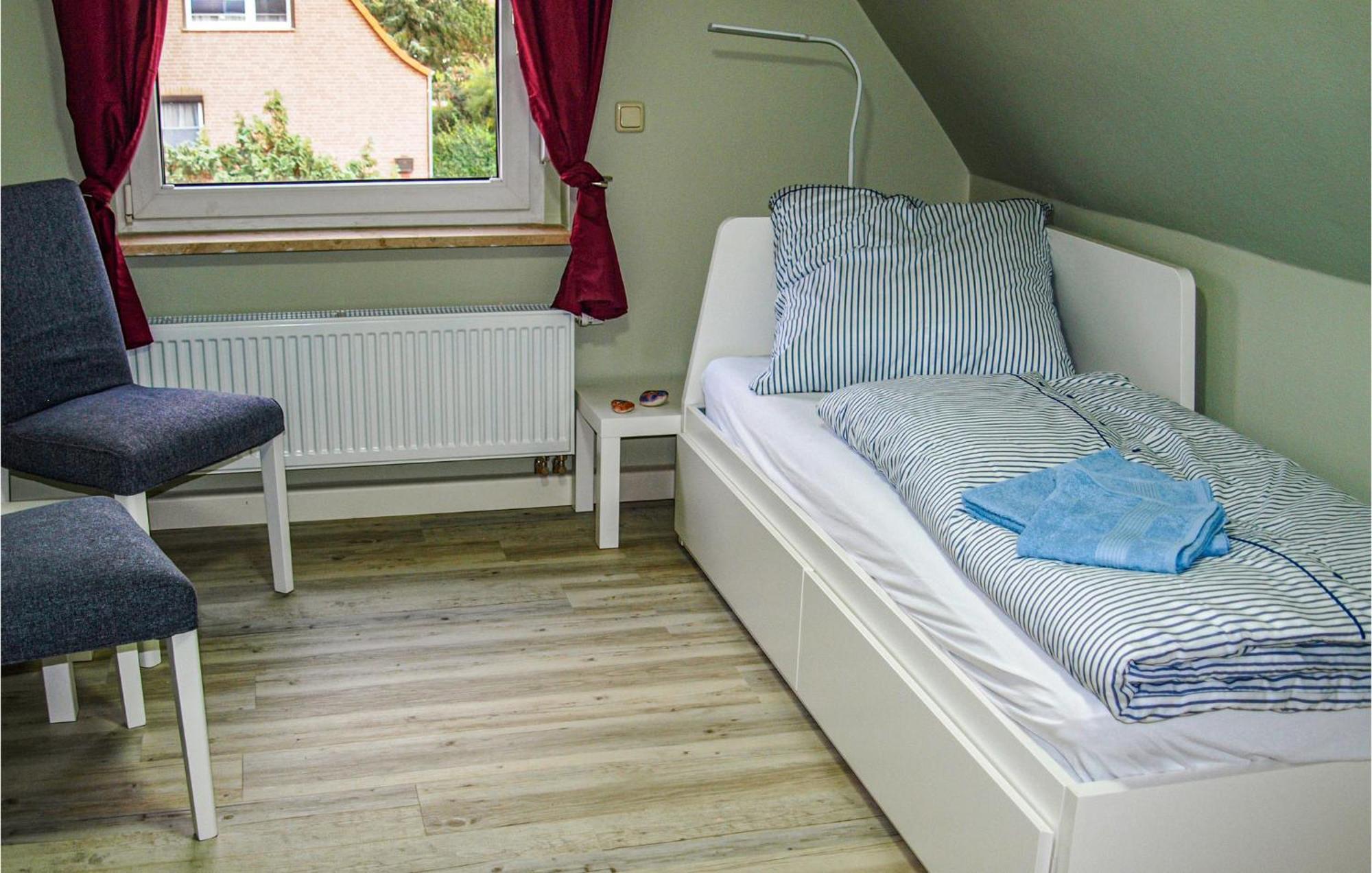 3 Bedroom Beautiful Home In Нойбранденбург Екстер'єр фото